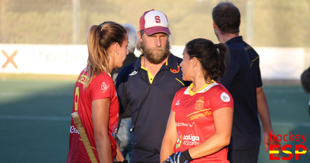 Adrian Lock, redsticks, seleccion femenina, hockey hierba, hockey esp