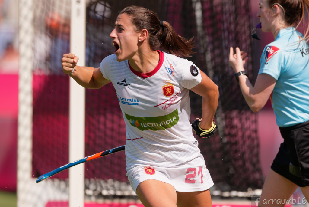 Bea Pérez, en su partido internacional número 200, ha transformado su shoot-out / Arnau Martínez - HockeyESP